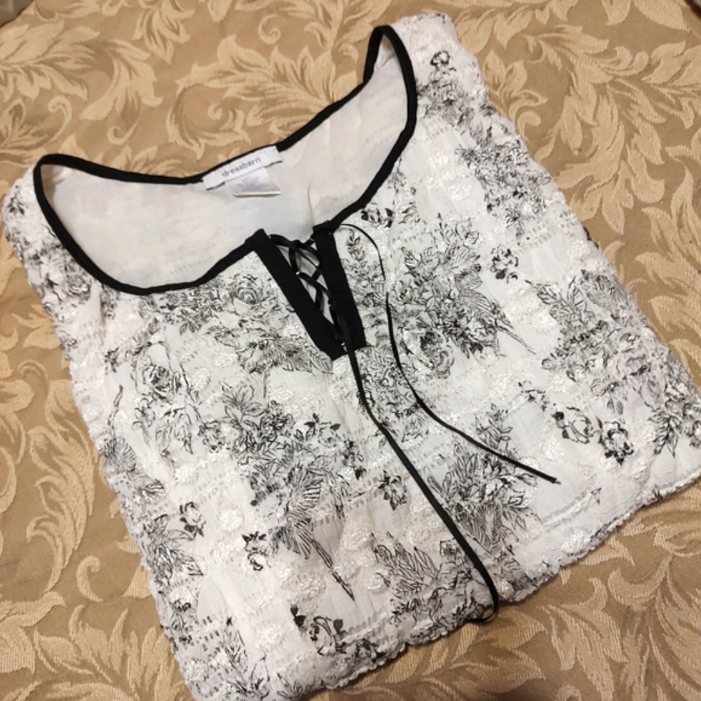 🖤🤍🖤 Romantic Black & White Sheer Floral Lace & Satin Top - L - Picture 4 of 11